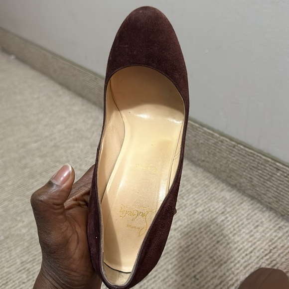 Shoes is beautiful. Made in Paris. Jan. 24 , 7:09pm - Picture 4 of 5